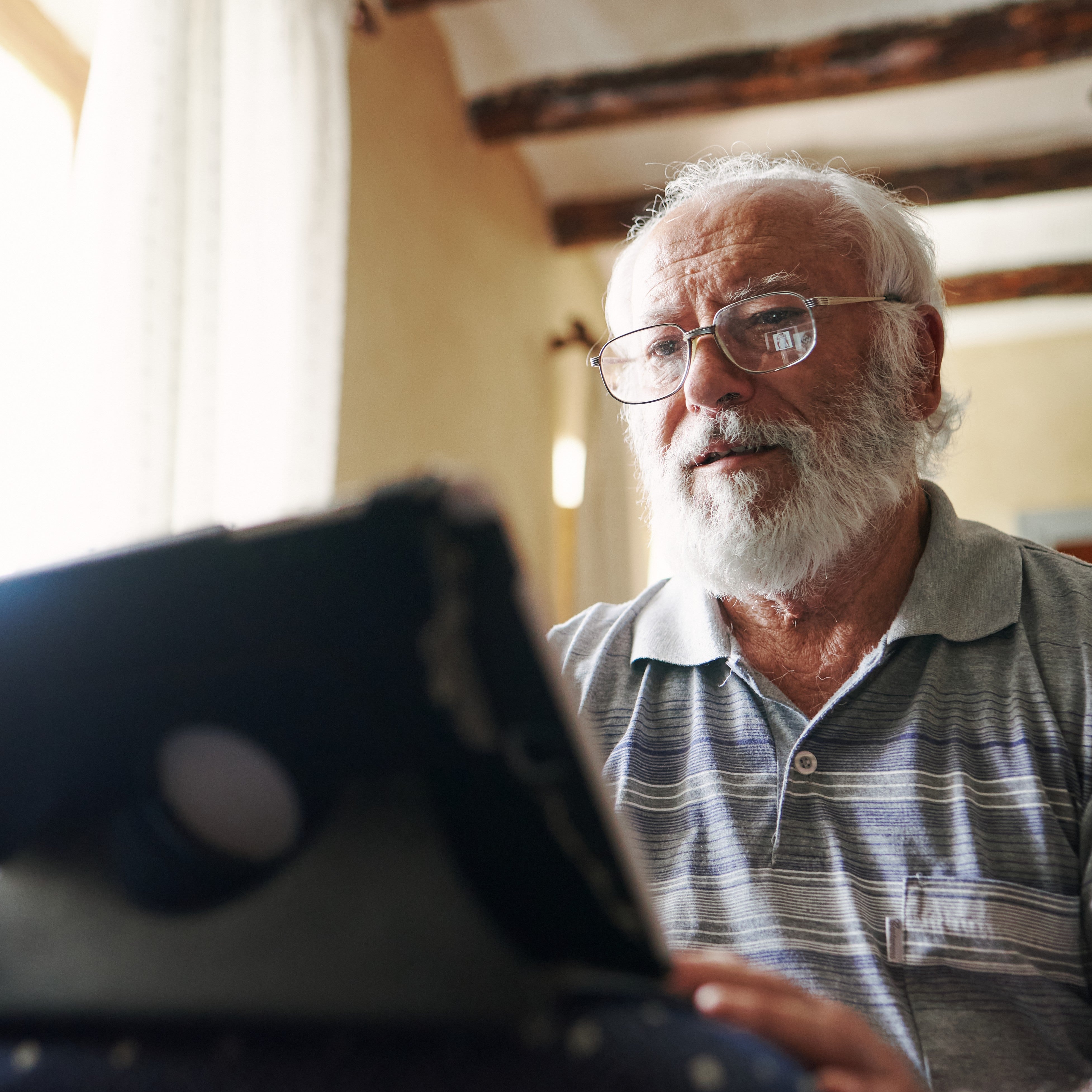 Essentiële Veiligheidsapparaten voor Zelfstandig Wonende Ouderen